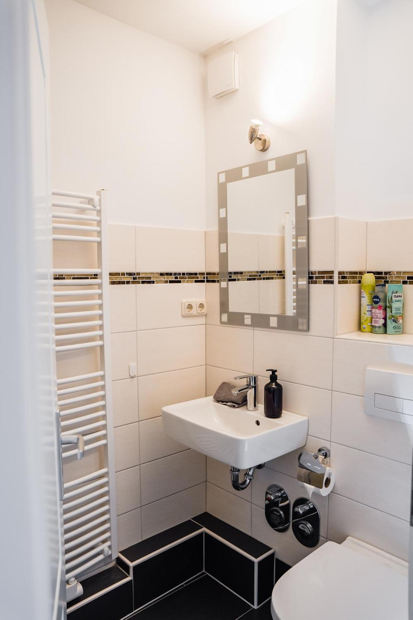 Cozy And Central Apartment Luebeck Extérieur photo
